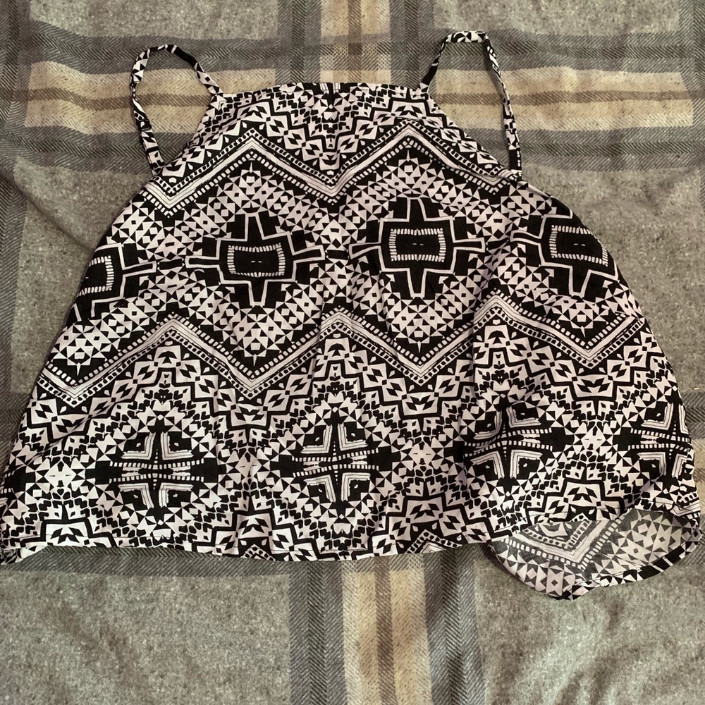 Crop top